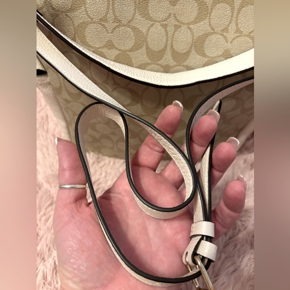 COACH Cream/Jacquard Leather Pennie Shoulder Bag & matching wallet - Picture 8 of 13